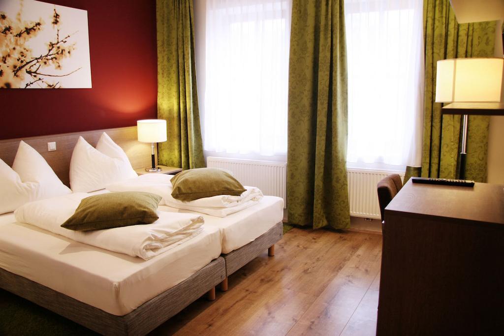 Cook4Kids Gmbh Hotel Sankt Christophen Room photo